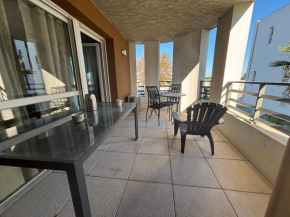 Appartement 3 pièces à Sète avec parking sécurisé - FR-1-338-600